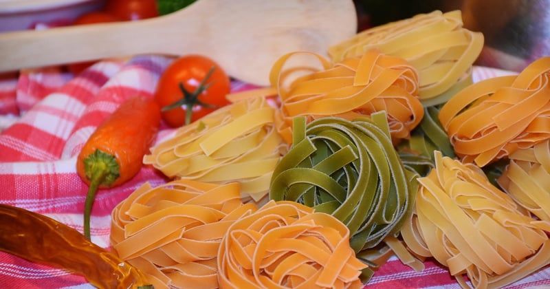 Mini quiches sans pâte aux épinards et chèvre : la recette facile et légère qui fait craquer tout le monde